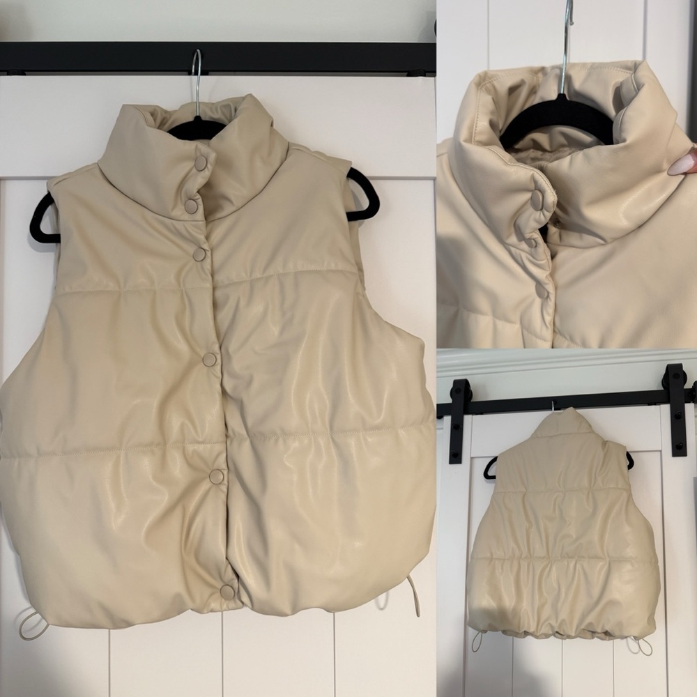 Women's Beige Puffer Vest Size Large